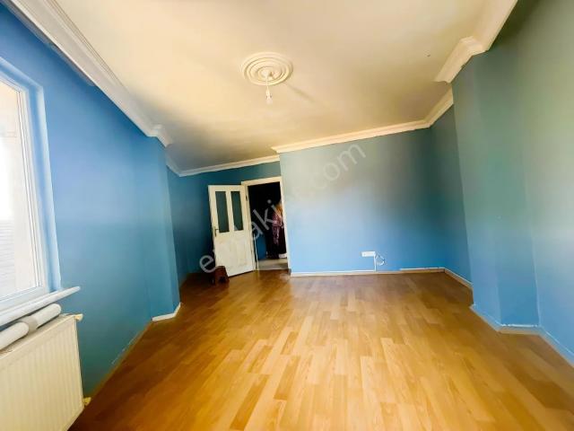 Samandıra Merkezde 3+1 Kıralık Ters Dubleks Daire