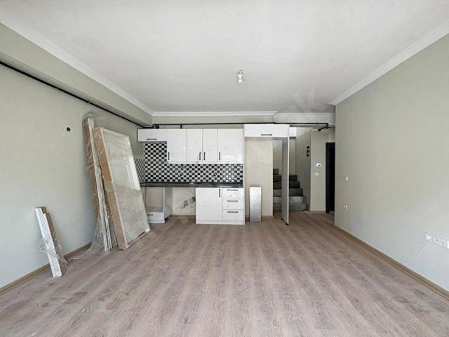 SAMANDIRA'DA FIRSAT 2+1 SIFIR ÜST DUBLEKS SATILIK DAİRE