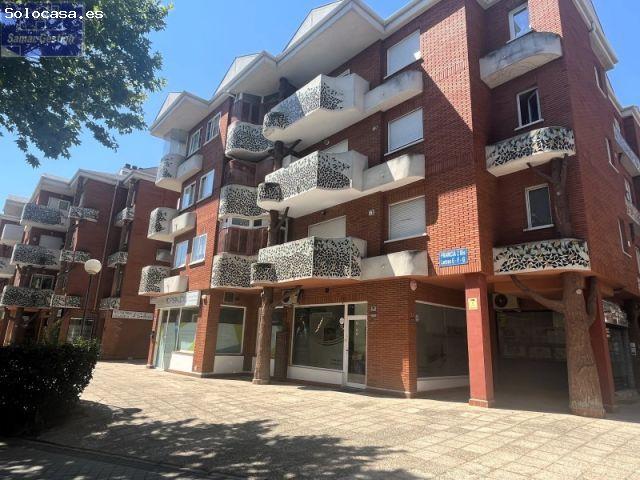 Samar Gestion Alquila, piso 3 dormitorios con a/a. Amplio salon y terraza. Zona