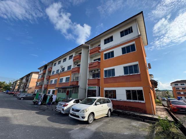 Samarahan Vista Ilmu Apartment near UITM Ground Floor 3 Bedrooms