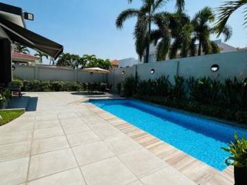 Samborondon Km 6 Entre Lagos Casa en venta