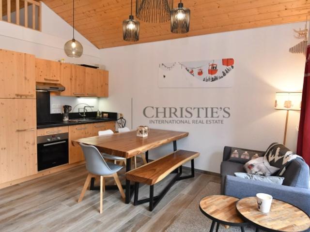 SAMOËNS – Charmant T3 avec mezzanine, à deux pas du centre,56,13 m² Carrez / 85,54 m² au sol