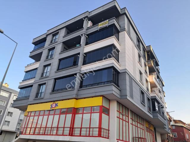 Samsun Atakum Esenevler Eşyasız Bina Tramvaya Cephe 1+1 Kiralık