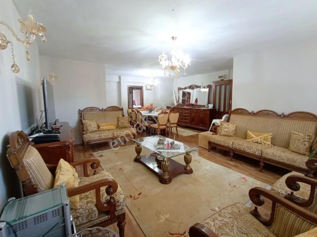Samsun Öğretmen Evi Karşısı Keyifli Teras Kat 4+1