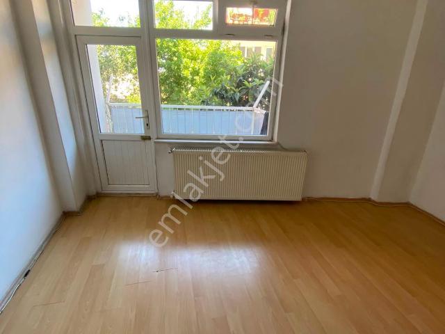 Samsun Merkezde Kiralık 2 Oda 1 Mutfak Daire