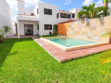 Santa Fe Merida Casa En Venta 3 Habitaciones Y Alberca En Privada Ficus
