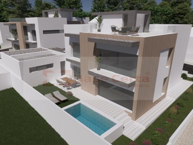Santa Iria Azóia / Loures Moradia V4 Contemporânea Isolada com Piscina, Rooftop