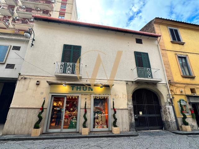 Santa Maria Capua Vetere ZONA CENTRO STORICO AFFITTASI APPARTAMENTO COMPLETAMENTE ARREDATO