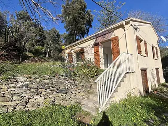 Santa Maria di Lota 20200 Location maison 3 pièces t3