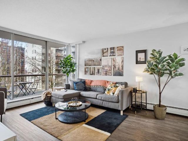Santana 1 Bedroom Apartment for Rent at 1251 Jervis St, Vancouver, BC V6E 2E1 West End