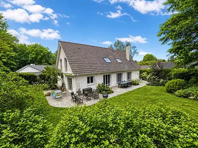 Santeny 94440 Achat / Vente maison 7 pièces t7 au dernier étage piscine