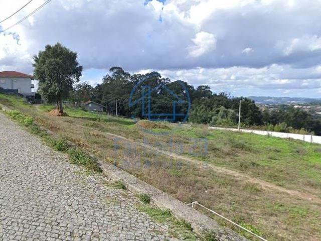 Santo Tirso Porto 88914932