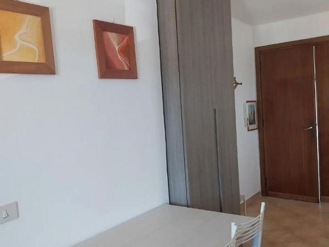 SAN CESAREO MONOLOCALE ARReDATO BEN COLLEGATO