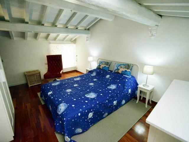 SAN FREDIANO caratteristico loft in affitto