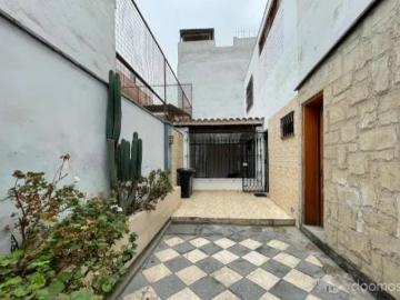 San Isidro, 258,000 Vendo casa de 3 pisos en condominio
