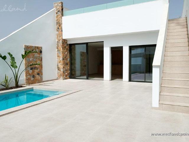 Nowoczesna villa z basenem i solarium w San Javier