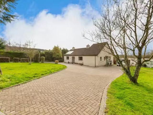San Martinez, Castle Road, Saggart, Co. Dublin, D24CD39 is for.