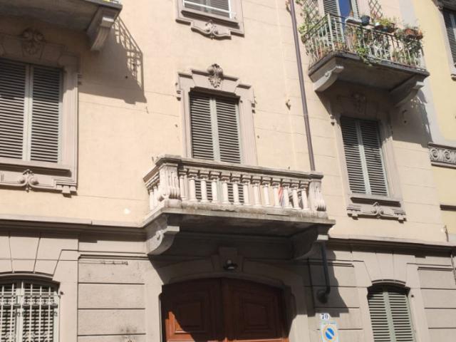 SAN SALVARIO VIA BELFIORE LOCAZIONE STANZA PER STUDENTI