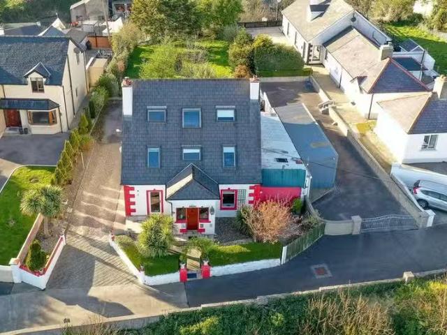 San Raphael, The Hill, Killybegs, DLKILLY