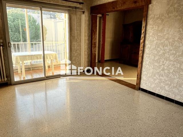 Sanary – faux t3 • loggia dernier etage