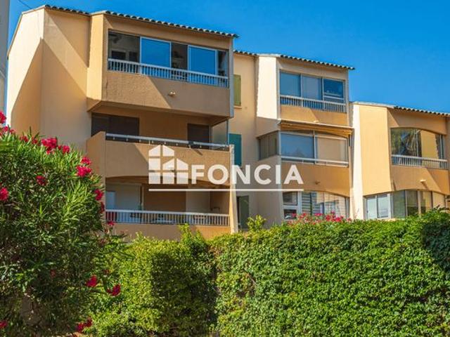 Sanary les prats t2 avec parking et balcon