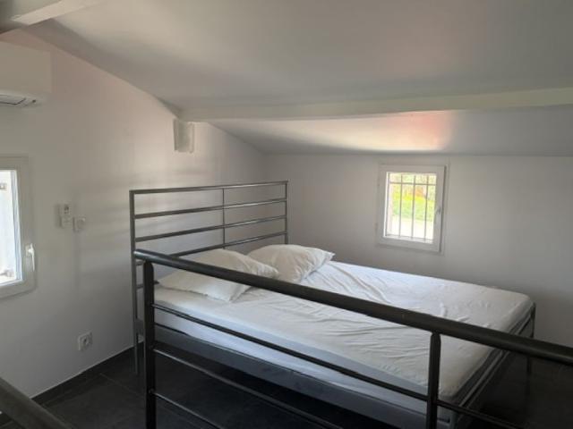 SANARY MAISON T3 MEUBLEE