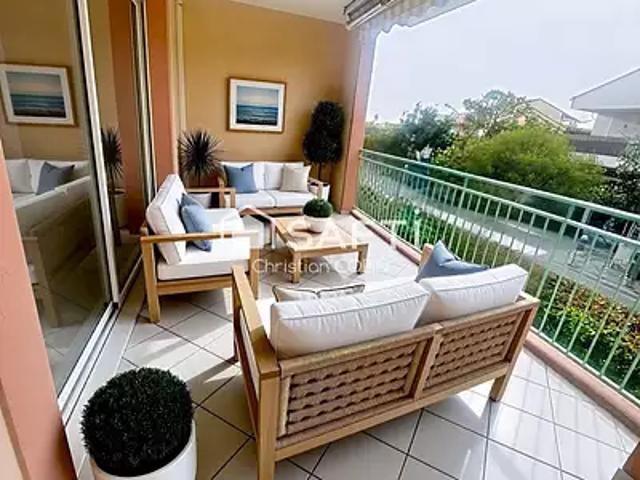 Sanary sur Mer 83110 Achat / Vente appartement 4 pièces t4 terrasse balcon