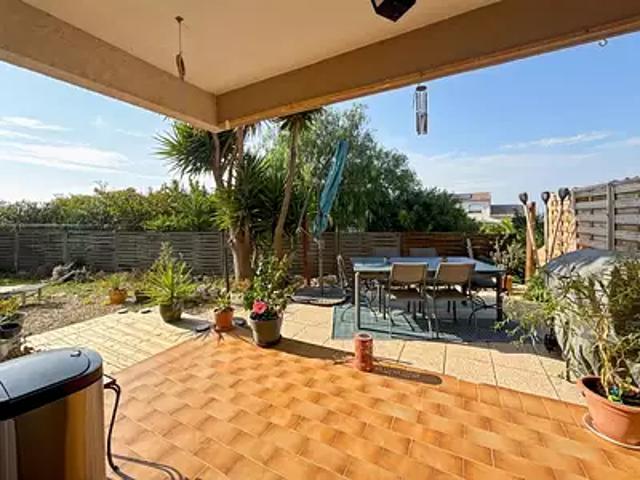 Sanary sur Mer 83110 Achat / Vente appartement 3 pièces t3 jardin terrasse
