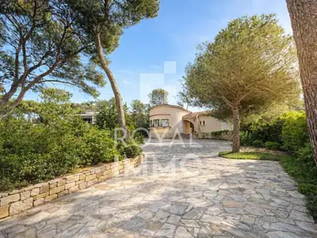 Sanary sur Mer 83110 Achat / Vente maison 5 pièces t5