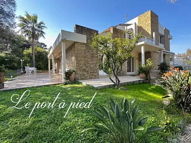Sanary sur Mer 83110 Achat / Vente maison 8 pièces t8 piscine terrasse