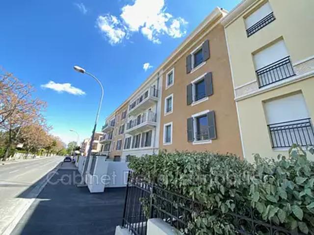Sanary sur Mer 83110 Location divers