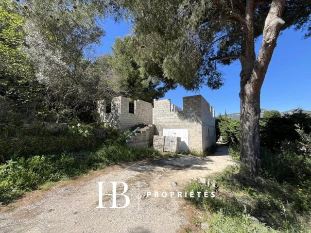 Sanary sur Mer, villa de 120 m² à achever