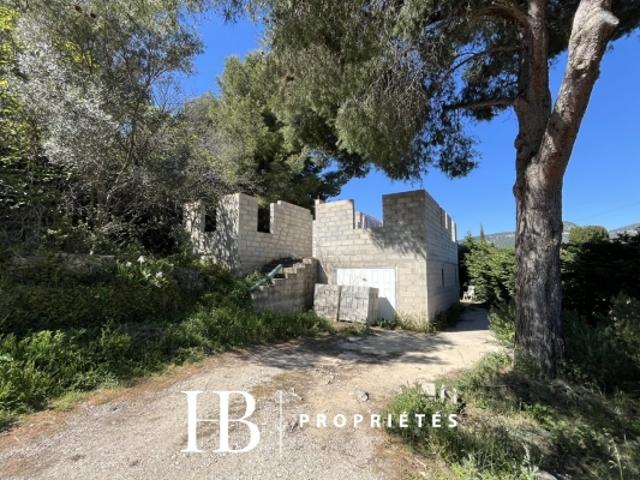 Sanary sur Mer, villa de 180 m² à achever