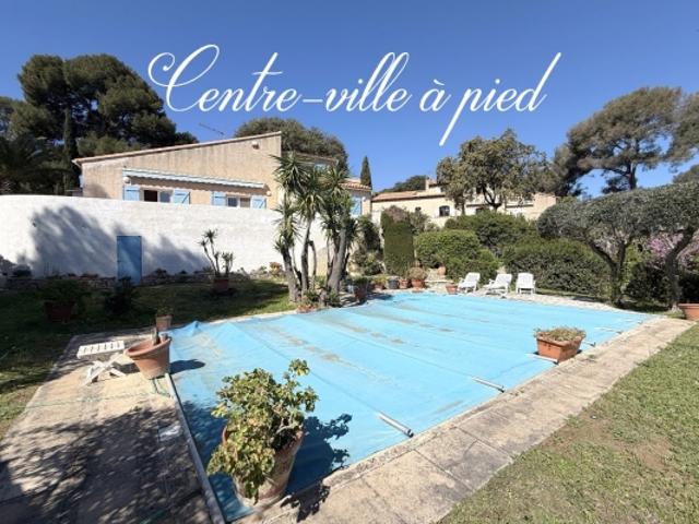 Sanary sur Mer, villa provençale 4 chambres + garage, centre ville à pied