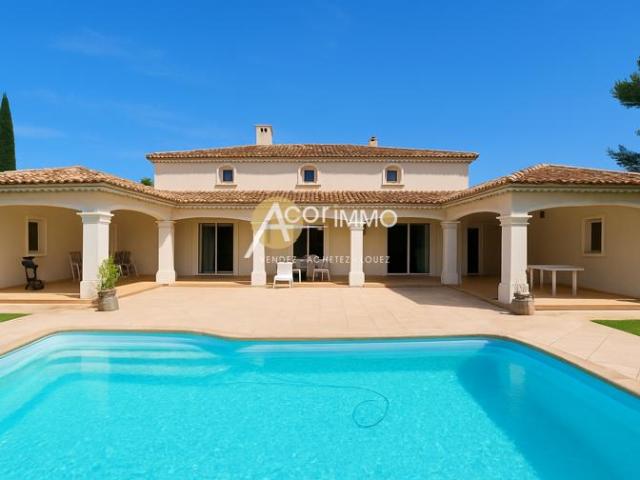 SANARY SUR MER BELLE VILLA TRADITIONNELLE 7 CHAMBRES TERR
