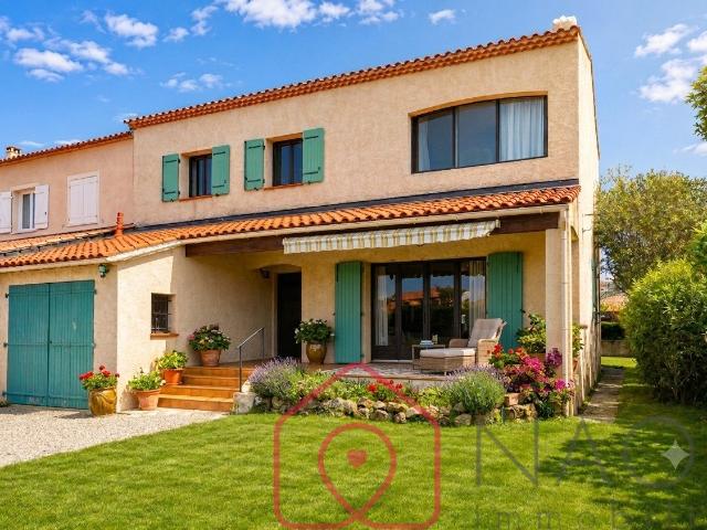 Sanary sur Mer Maison familiale 5 pièces avec jardin arboré