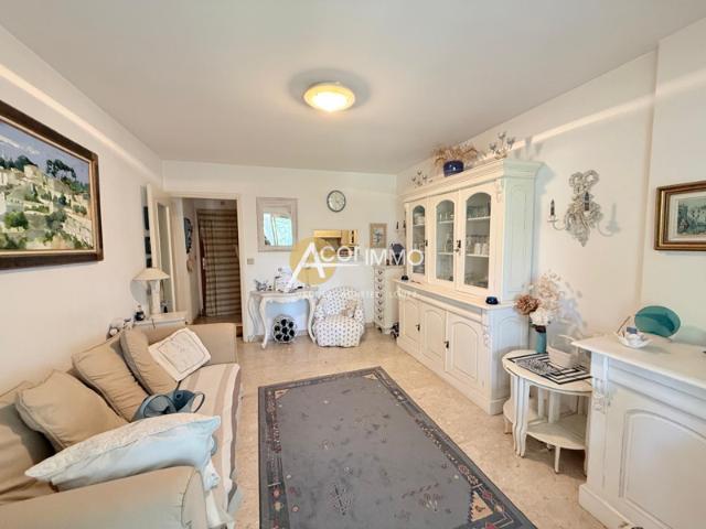 Sanary Portissol, Appartement T2 avec une loggia