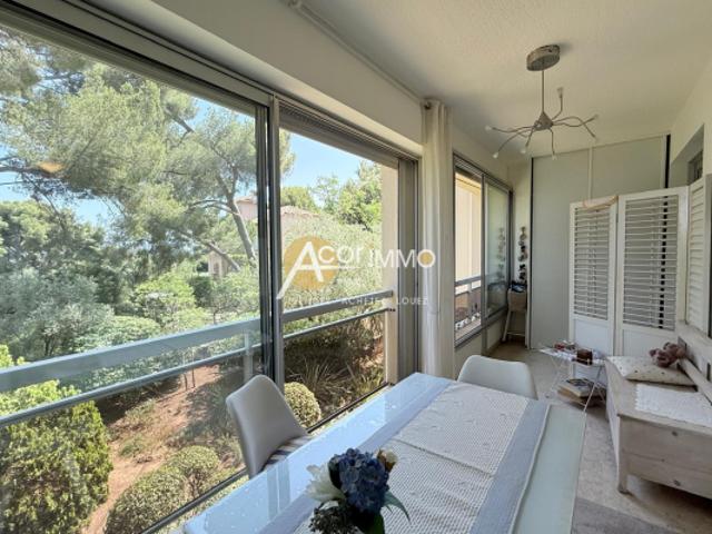 Sanary Portissol, Appartement T2 avec une loggia