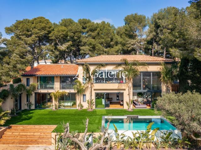Sanary Villa moderne avec piscine et mer à pieds 282m² Sanary sur Mer