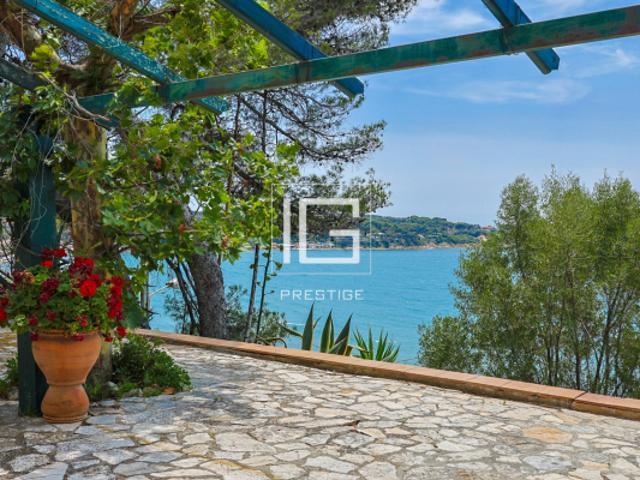 SANARY, VUE MER A COUPER LE SOUFFLE !