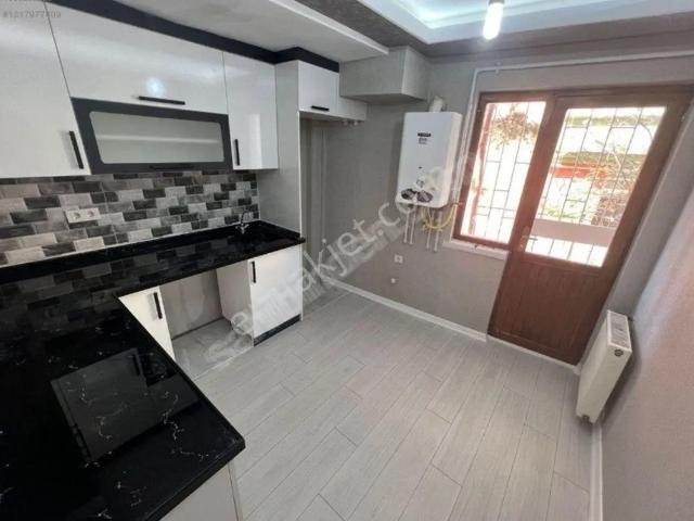 Sanatoryum Caddesi Yakını | Bağımsız Ev Konforunda 3+1 Full Yapılı Satılık Daire