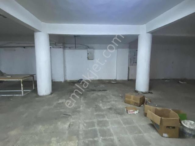 Sanayide Tam Bodrum 210 M2 Kiralık İş Yeri