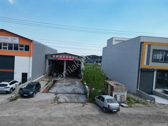 Sanayinin Yeni Gelişen Bölgesinde Satılık 350 M² Dükkan