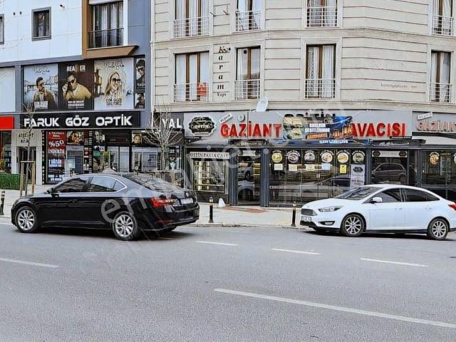 Sancaktep Yenidoğan Bahçelievler Caddesine Cephe Kiralık Dükkan