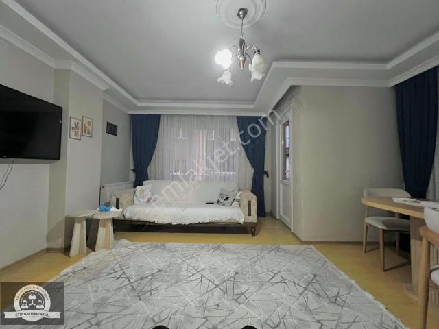 Sancaktepe Meclis Mah. Metroya Komşu 2+1 Arakat Daire