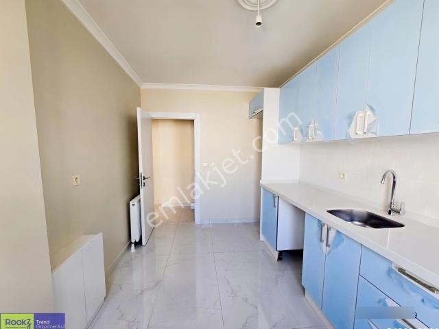 Sancaktepe Merkezi Konumda Metroya Yakın 3+1 Kiralık Daire