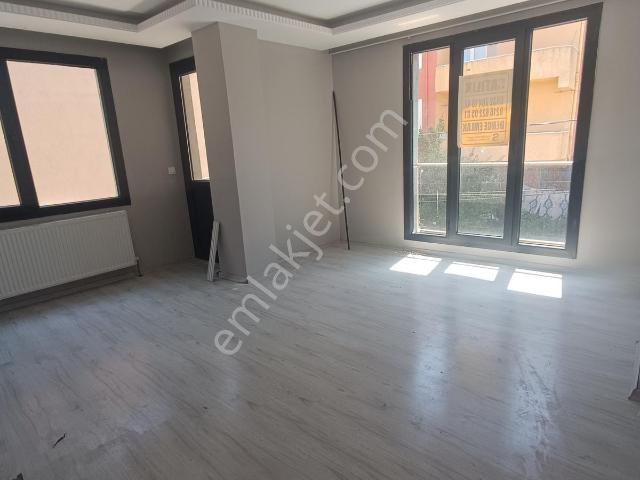 Sancaktepe Merve Mah 2+1 İskanlı Daire