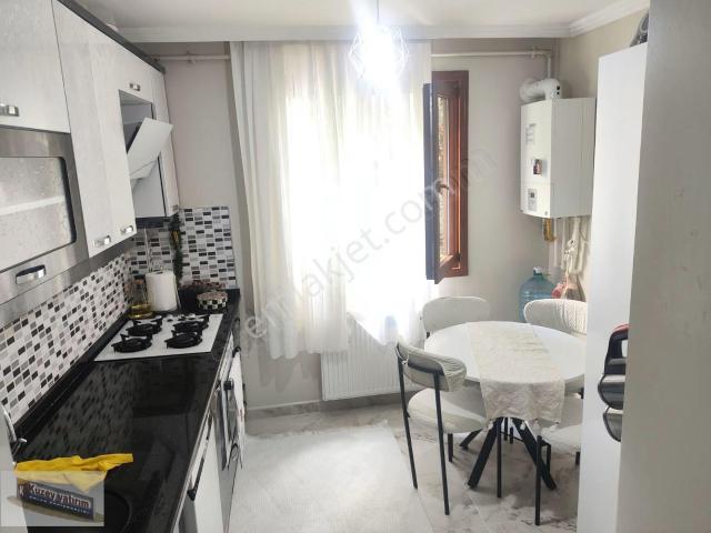 Sancaktepe Osmangazi Mah Satılık 2+1 90 M2 Ara Kat Daire