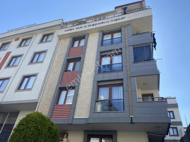 Sancaktepe Atatürk Cad Yanıbaşında İskanlı Asansörlü Teraslı 2+1
