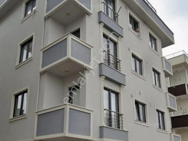 Sancaktepe Atatürk Mahallesinde Satılık Komple Bina 4 Daire